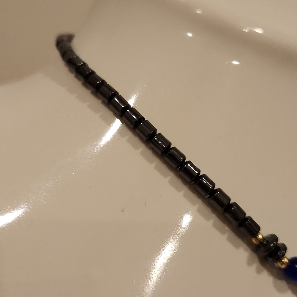 4 FOR $15 NEW CONDITION HEMATITE AND RESIN NECKLACE - Picture 8 of 8